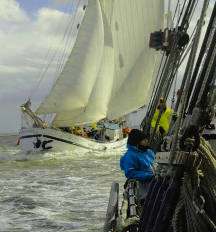 HOLLAND :  Ganzes Schiff mit Crew