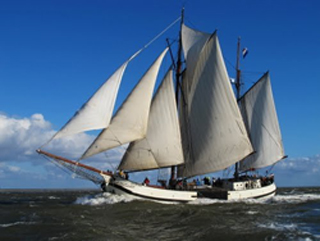141vollesegel320.jpg