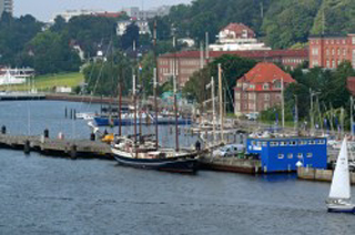 188blcher320x.jpg